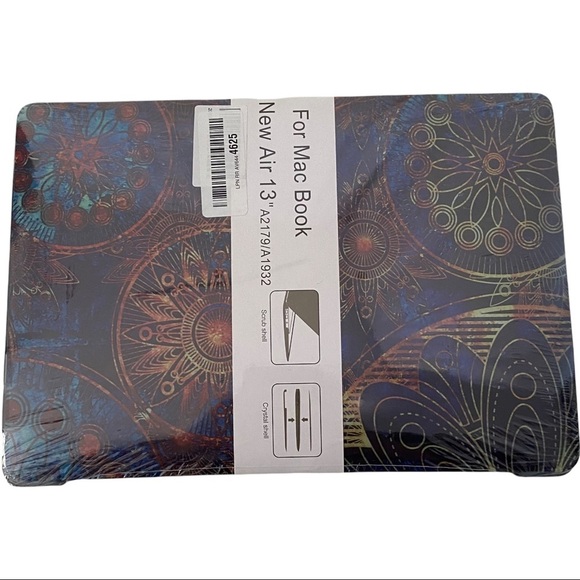 2020 MacBook Air 13” Hard Shell Case Crop Circles - Picture 6 of 6